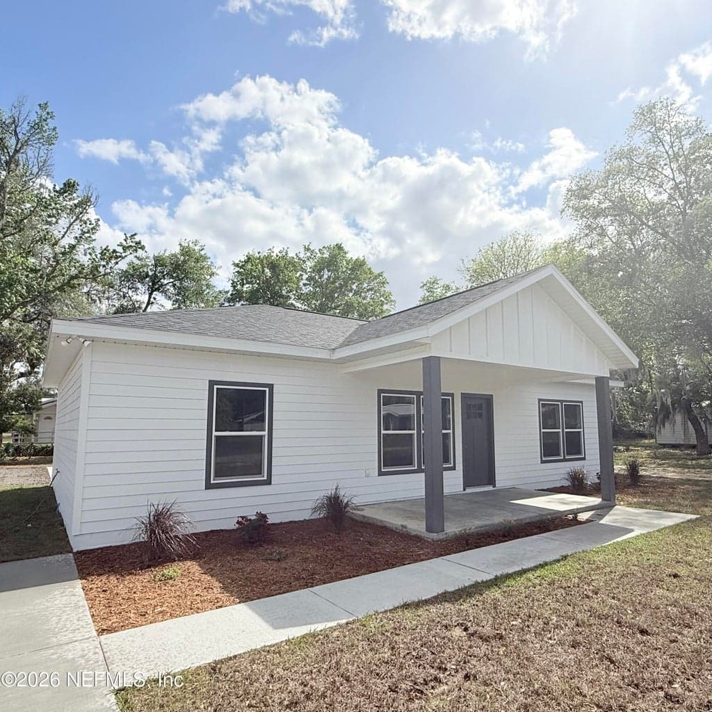 220 SW 3RD, Lake Butler, FL 32054 3