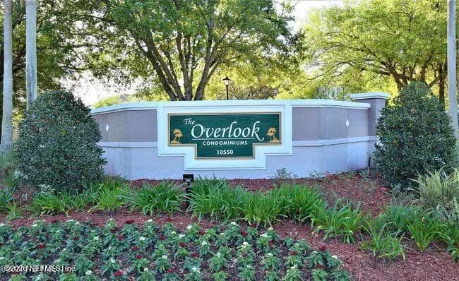 10550 BAYMEADOWS Road 211, Jacksonville, FL 32256