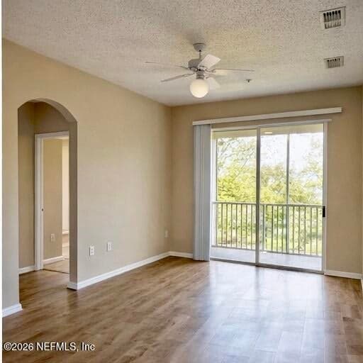 10550 BAYMEADOWS Road 211, Jacksonville, FL 32256 3