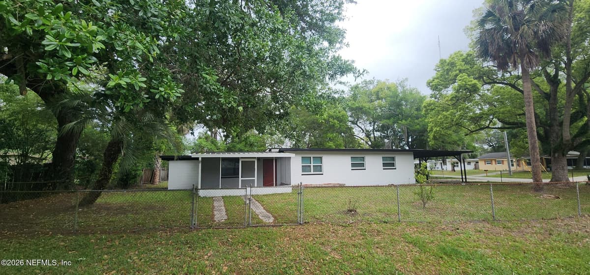 8223 BRACKRIDGE Boulevard S, Jacksonville, FL 32216 2