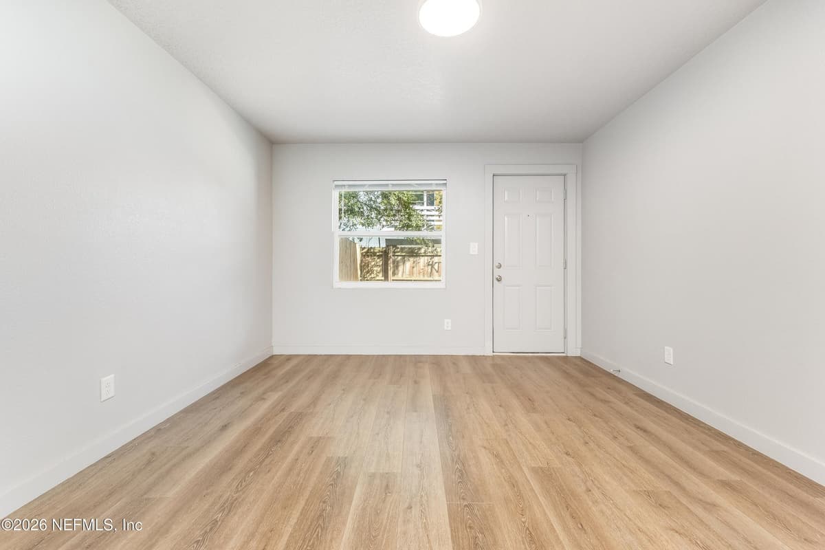 231 E 16TH Street, Jacksonville, FL 32206 2