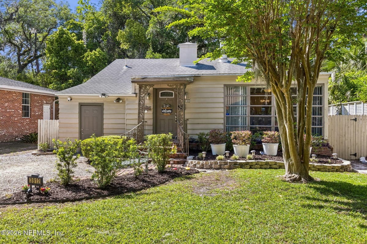 3912 BALTIC Street, Jacksonville, FL 32210 2