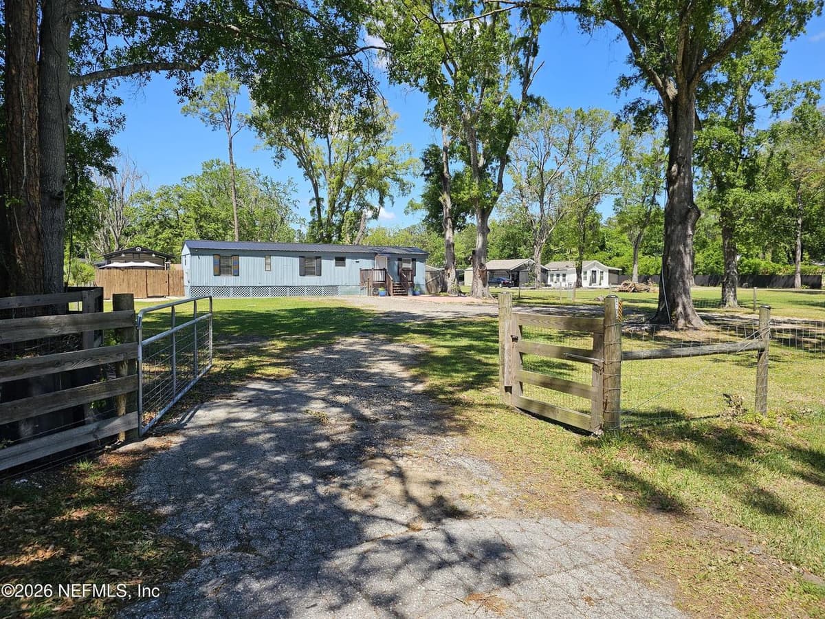 6715 PICKETTVILLE Road, Jacksonville, FL 32254 2