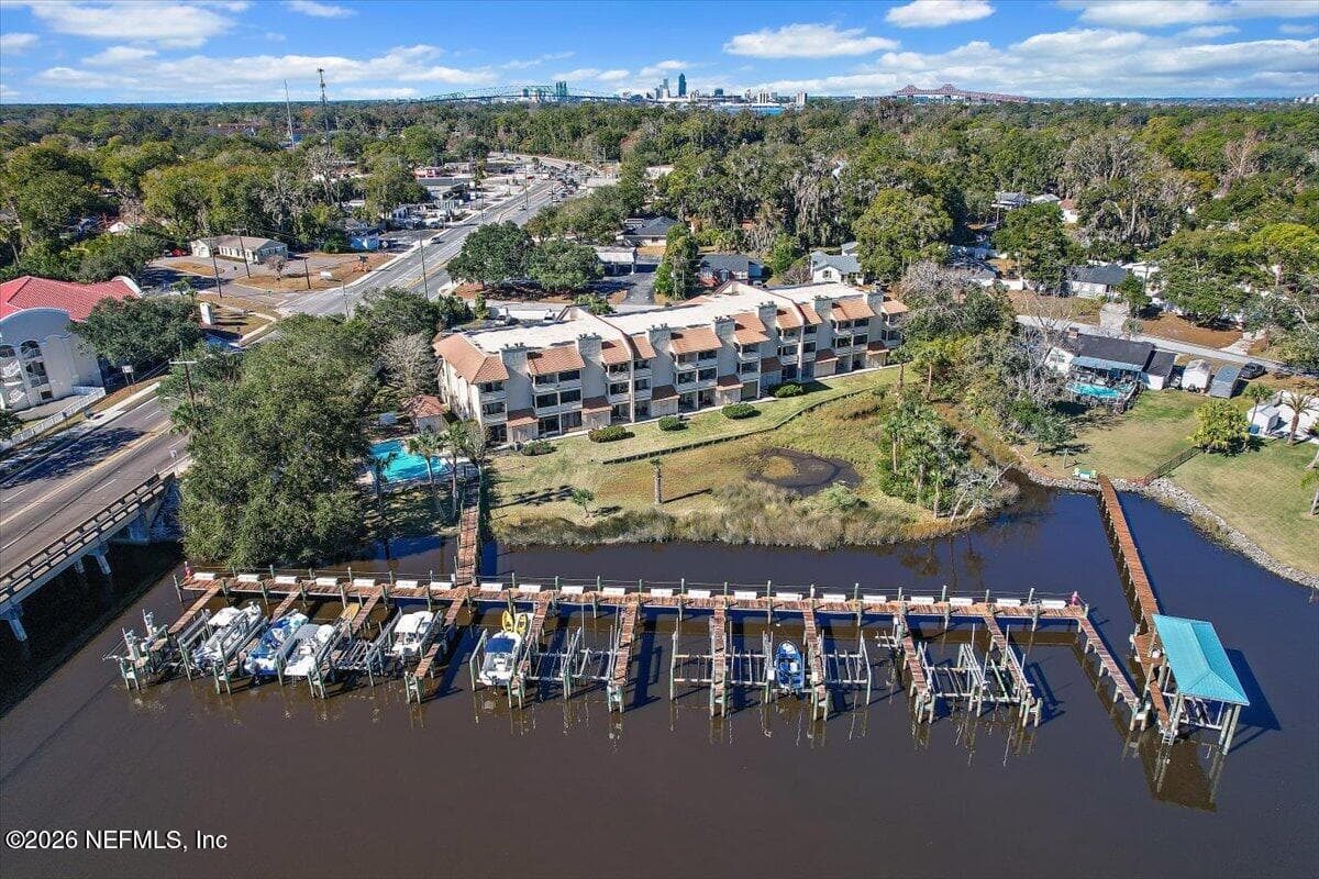 1307 RIVER HILLS Circle E 9, Jacksonville, FL 32211 2