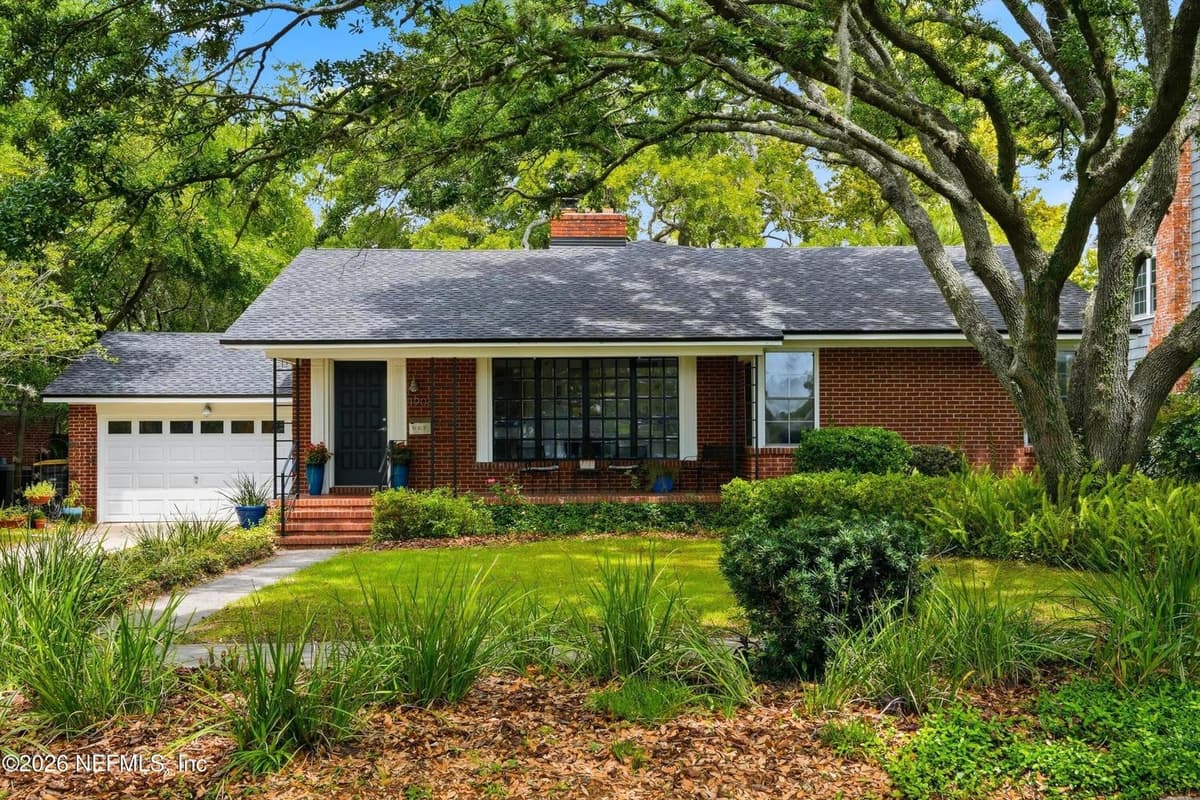 1905 LARGO Road, Jacksonville, FL 32207 2