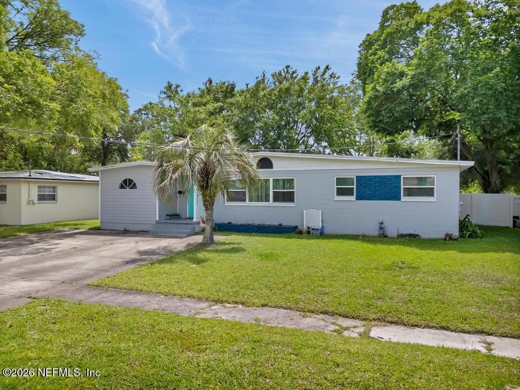 6218 CARRANZA Drive, Jacksonville, FL 32216 2