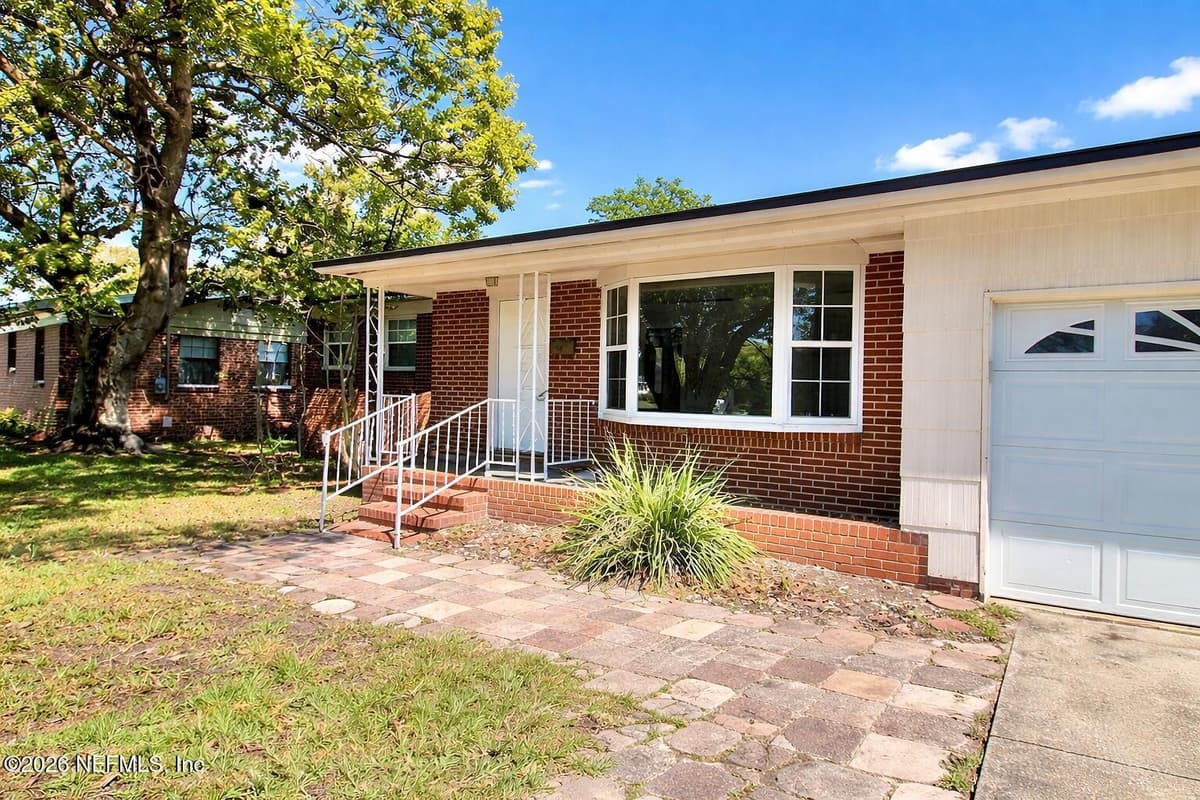 4849 AVENT Drive, Jacksonville, FL 32244 2