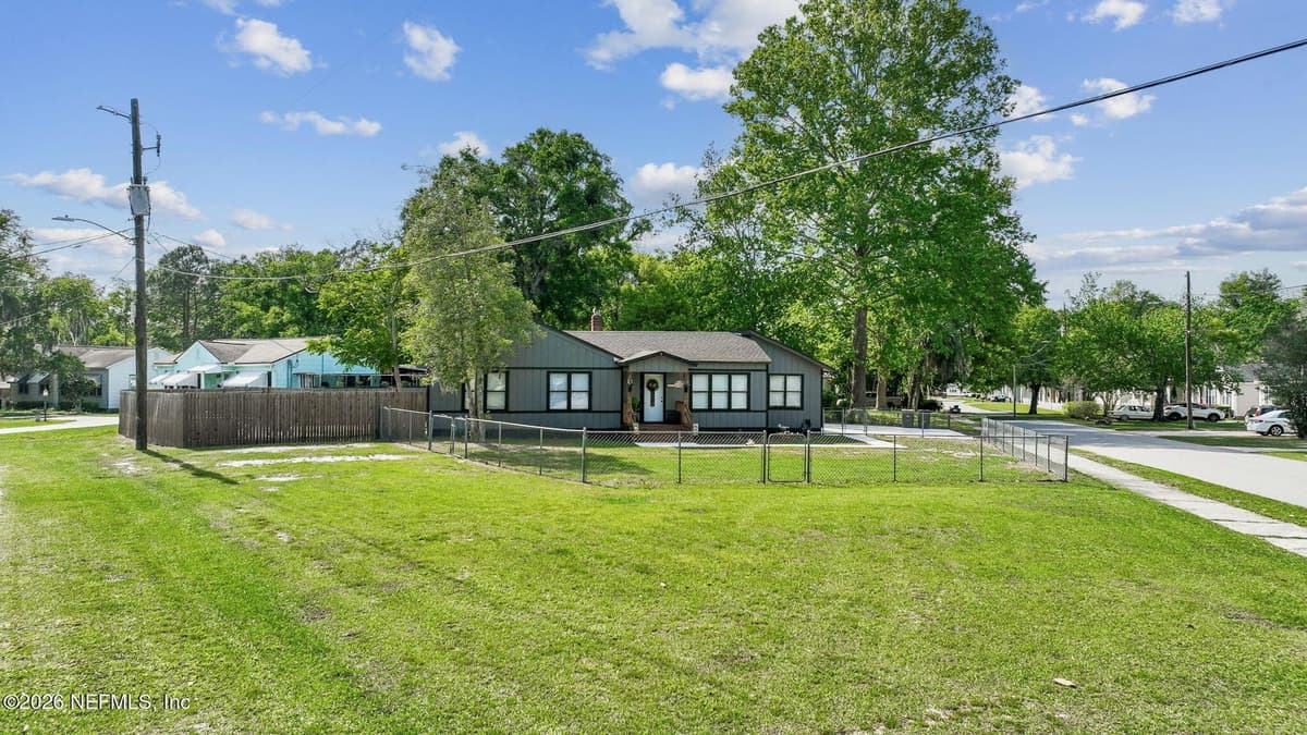 4816 RIVERDALE Road, Jacksonville, FL 32210 2