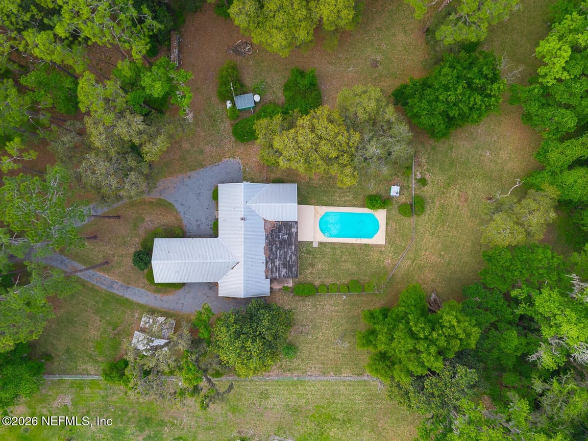 202 SAINT JOHNS Drive, Palatka, FL 32177 3
