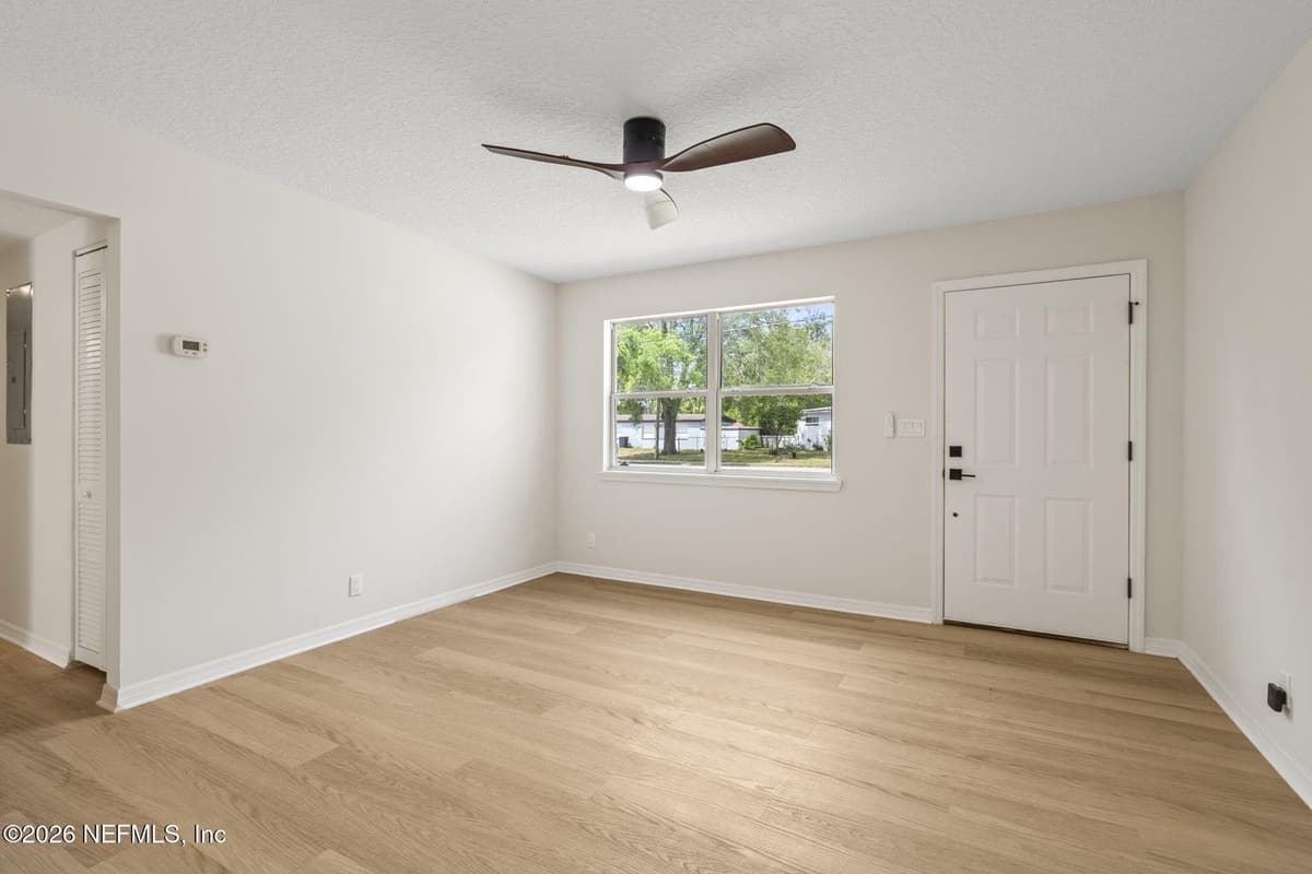 2721 LANSDOWNE Drive, Jacksonville, FL 32211 3