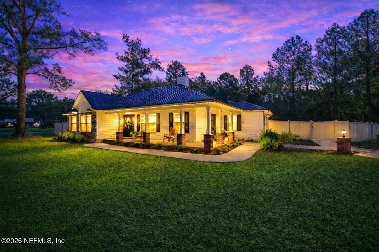 129 GRASSY Lane, Palatka, FL 32177