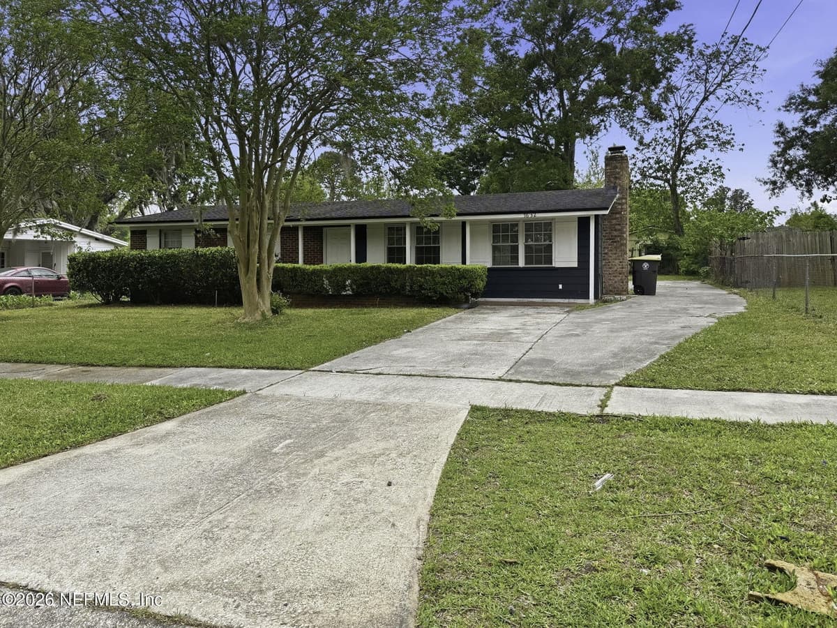 7632 HILLSIDE Drive, Jacksonville, FL 32221 2