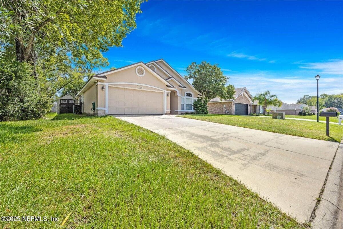 1367 SPANISH NEEDLE Court, Orange Park, FL 32073 2