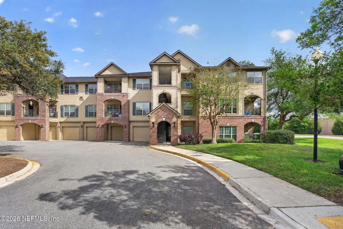 7800 POINT MEADOWS Drive 1338, Jacksonville, FL 32256 2