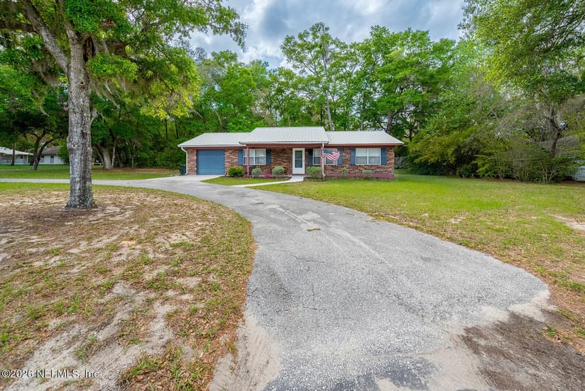 102 SWANS NEST Circle, Melrose, FL 32666