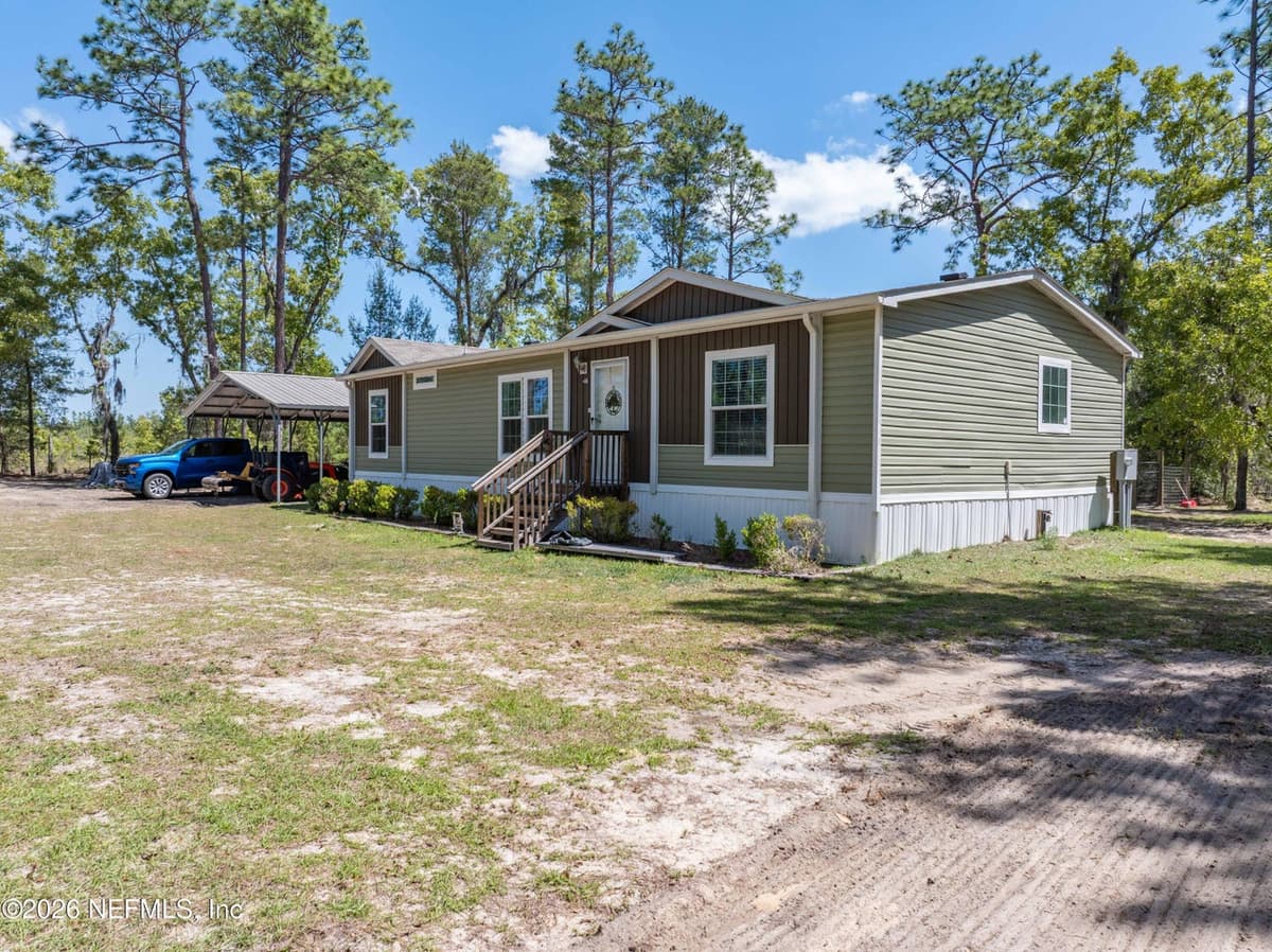 221 MAGNOLIA Road, Hawthorne, FL 32640 3