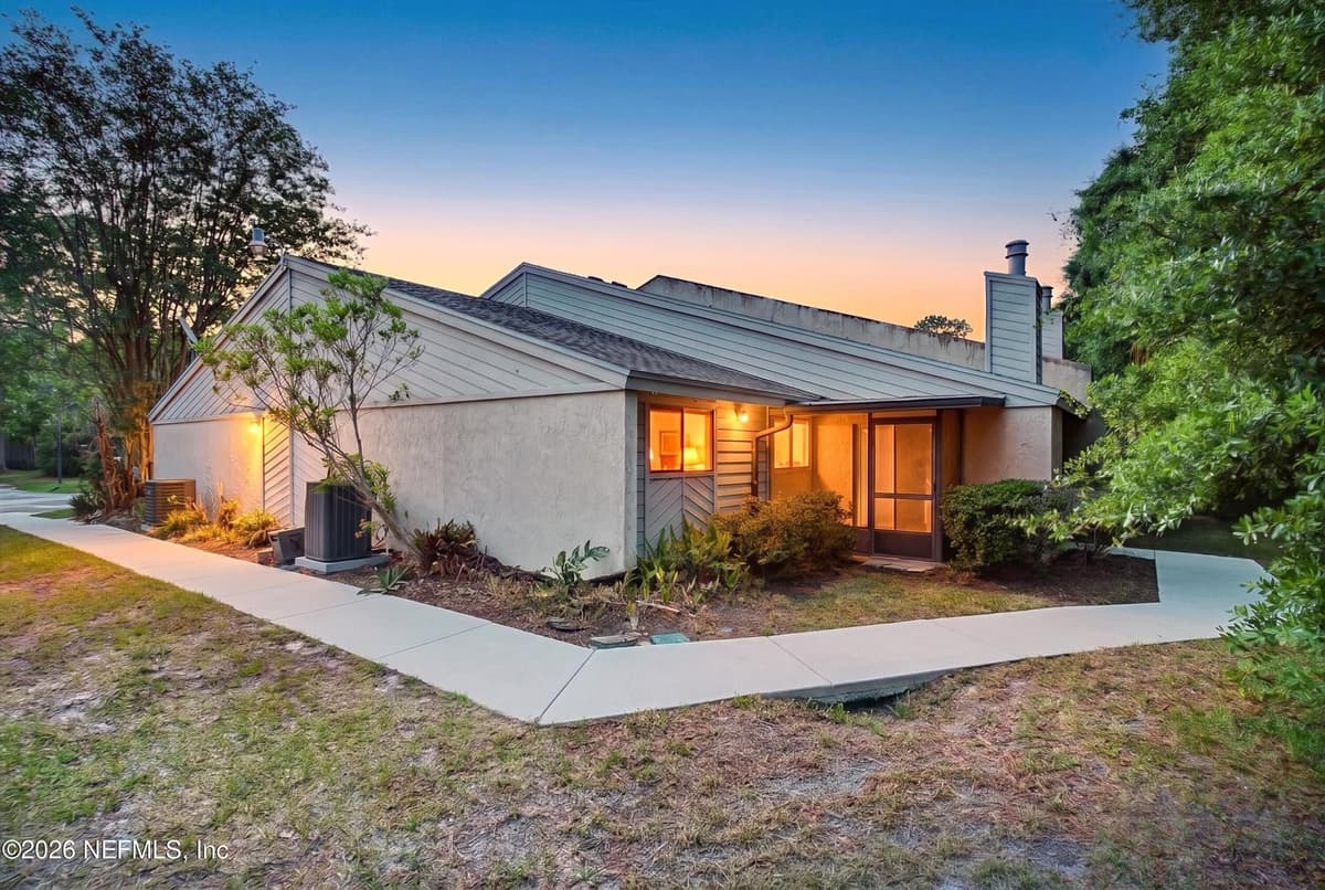 3801 CROWN POINT Road 1294, Jacksonville, FL 32257 2