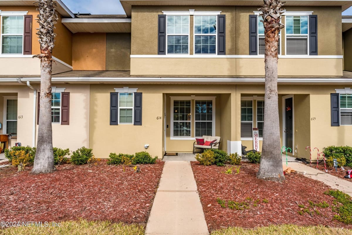 625 OAKLEAF PLANTATION Parkway 614, Orange Park, FL 32065 3