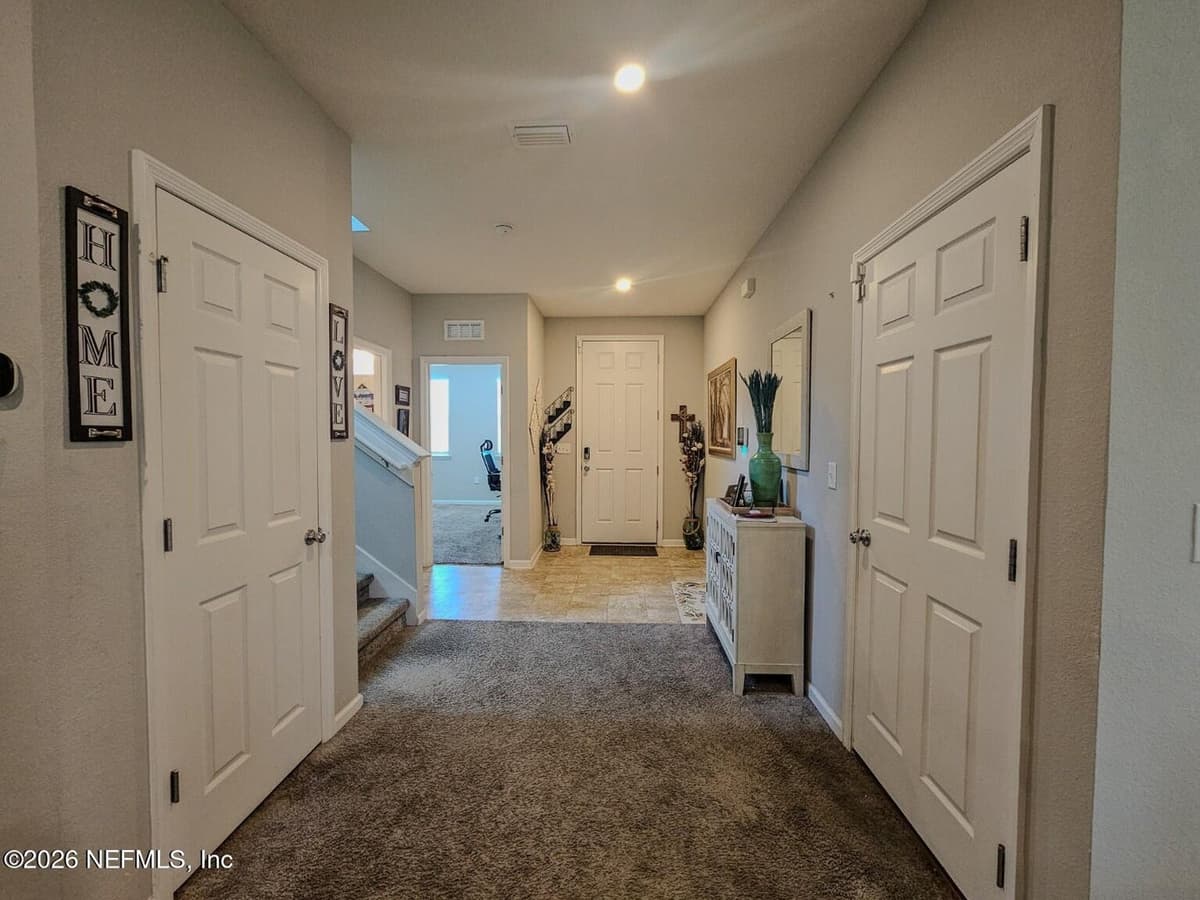 12573 LAKE TAYLOR Lane, Jacksonville, FL 32218 2