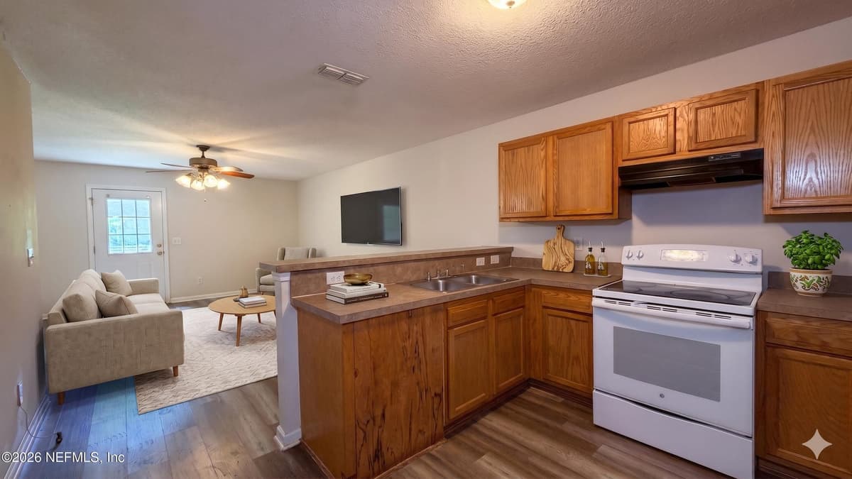 8514 KONA Avenue, Jacksonville, FL 32211 3