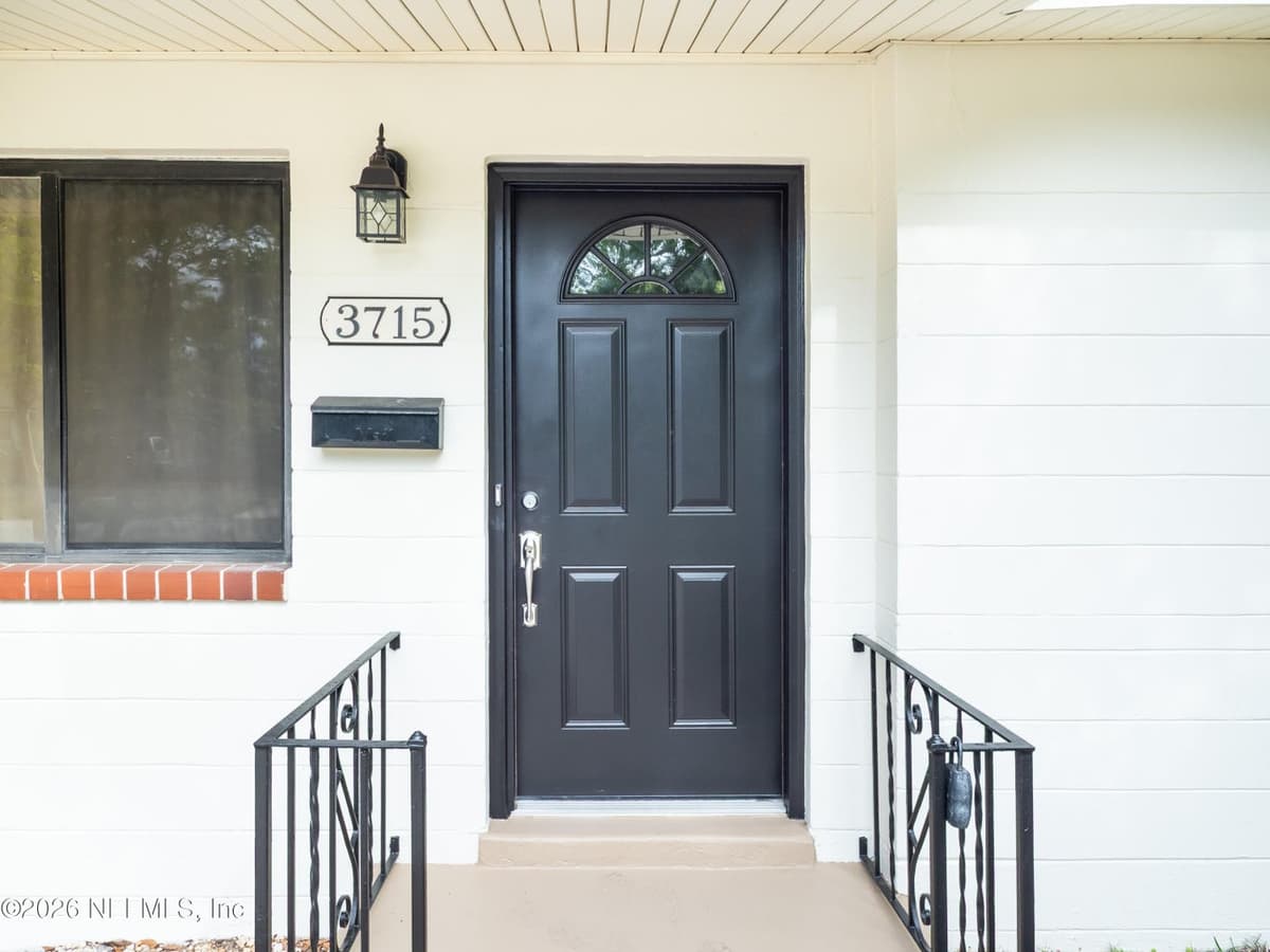 3715 CULP Drive, Jacksonville, FL 32277 3