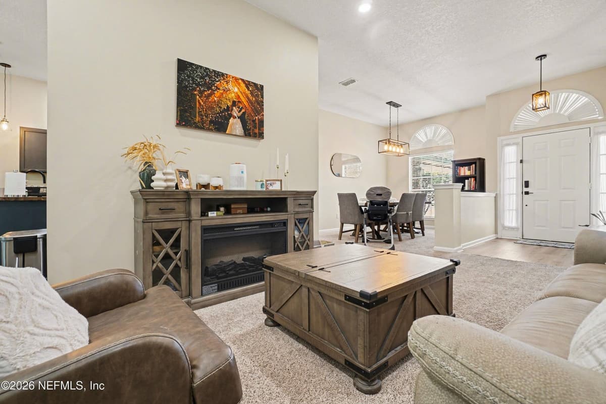5663 WOLF CREEK Drive, Jacksonville, FL 32222 3