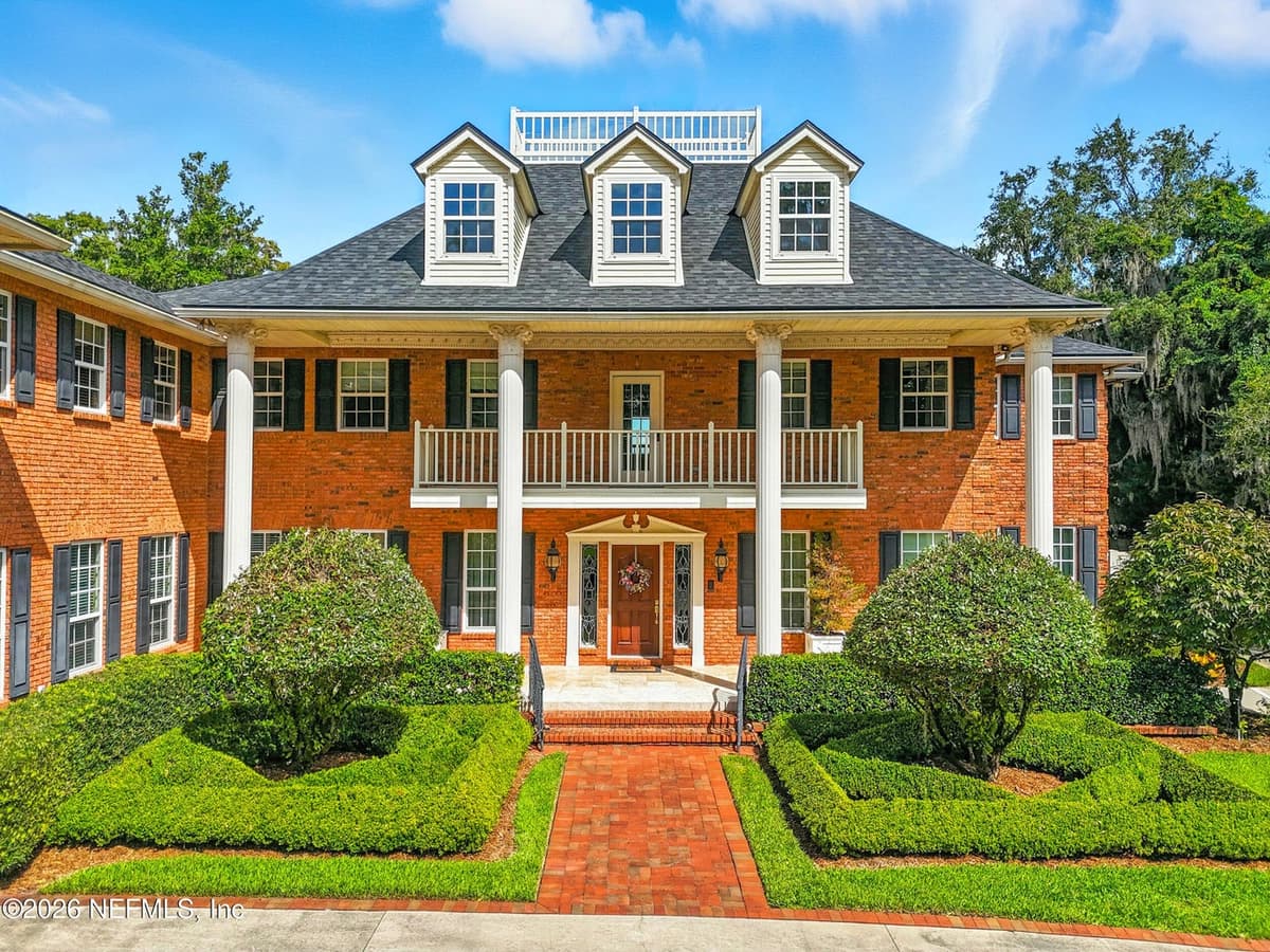 2957 FOREST Circle, Jacksonville, FL 32257 3
