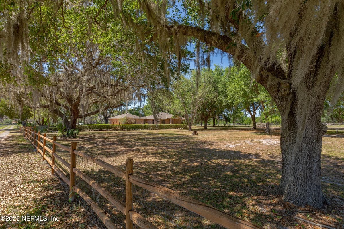 289 CHESSER Road, Hollister, FL 32147 3