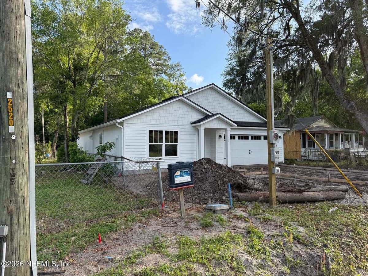2520 PAUL Avenue, Jacksonville, FL 32207 2