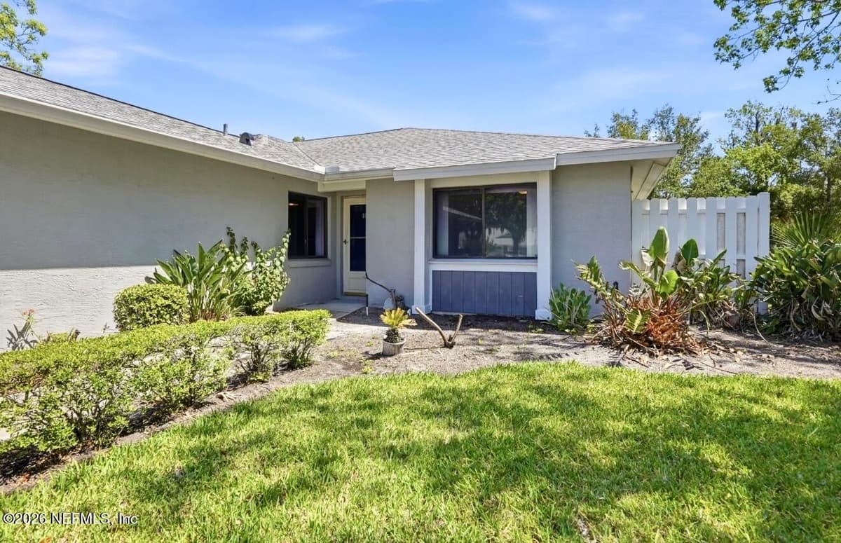 10 LAKE FOREST Circle N, Palm Coast, FL 32137 3