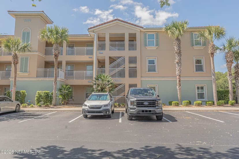 1200 CANOPY WALK Lane 1233, Palm Coast, FL 32137