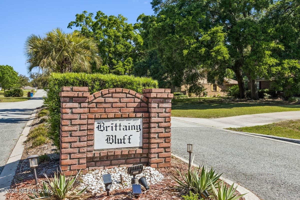 3822 SARAH BROOKE Court, Jacksonville, FL 32277 2