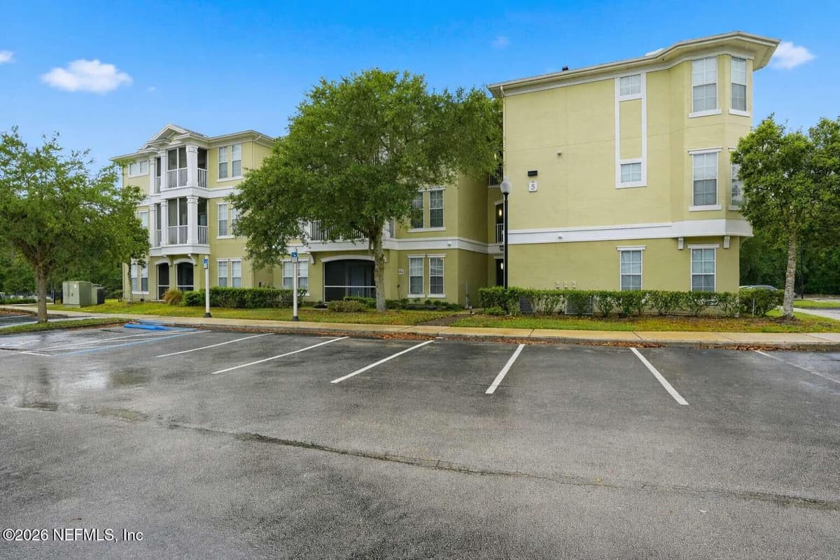 8290 GATE Parkway W 512, Jacksonville, FL 32216 2