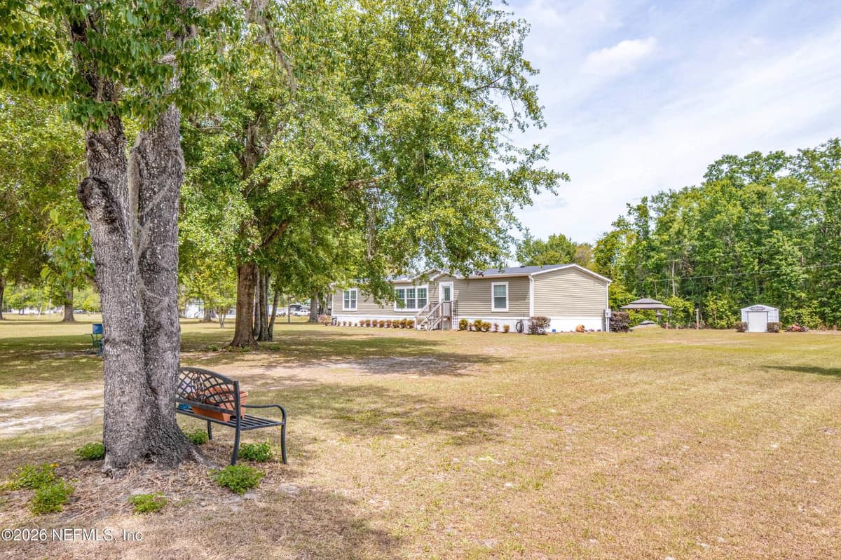 13709 KATIE JOHNSON Lane, Sanderson, FL 32087 3