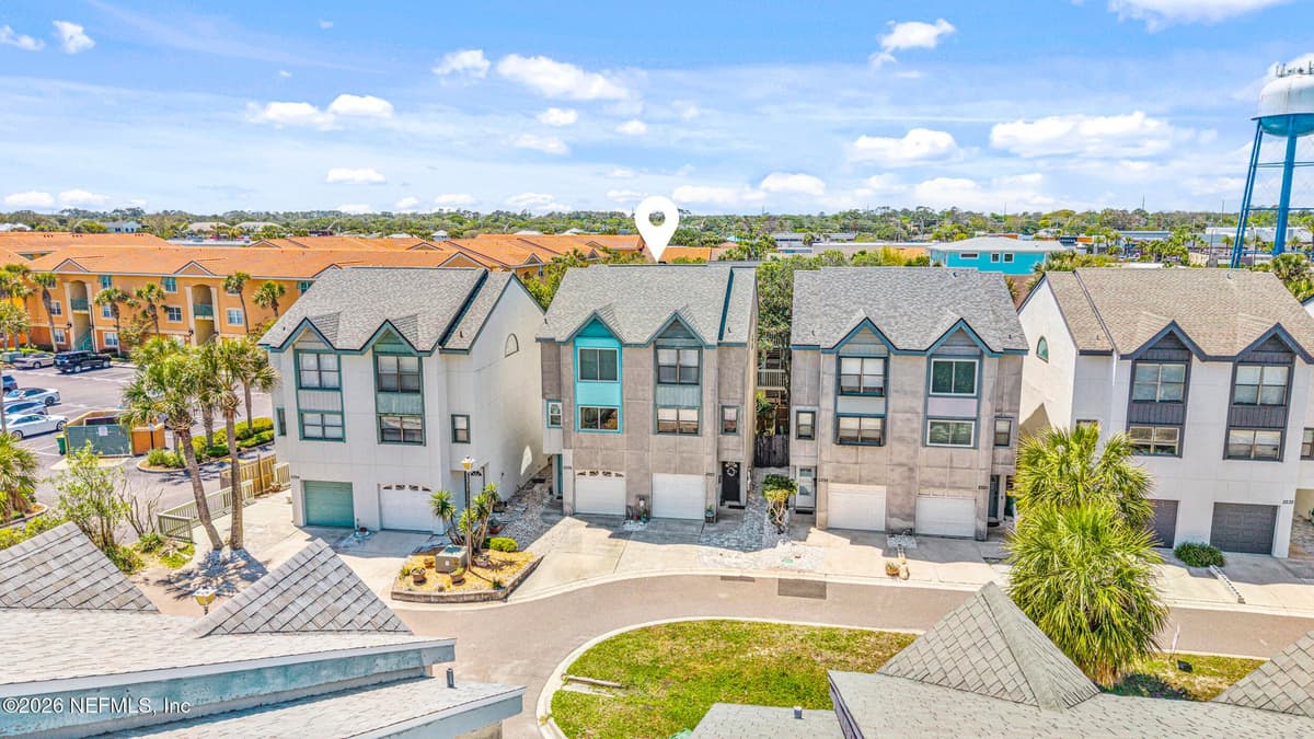 2272 2ND Street S, Jacksonville Beach, FL 32250 2