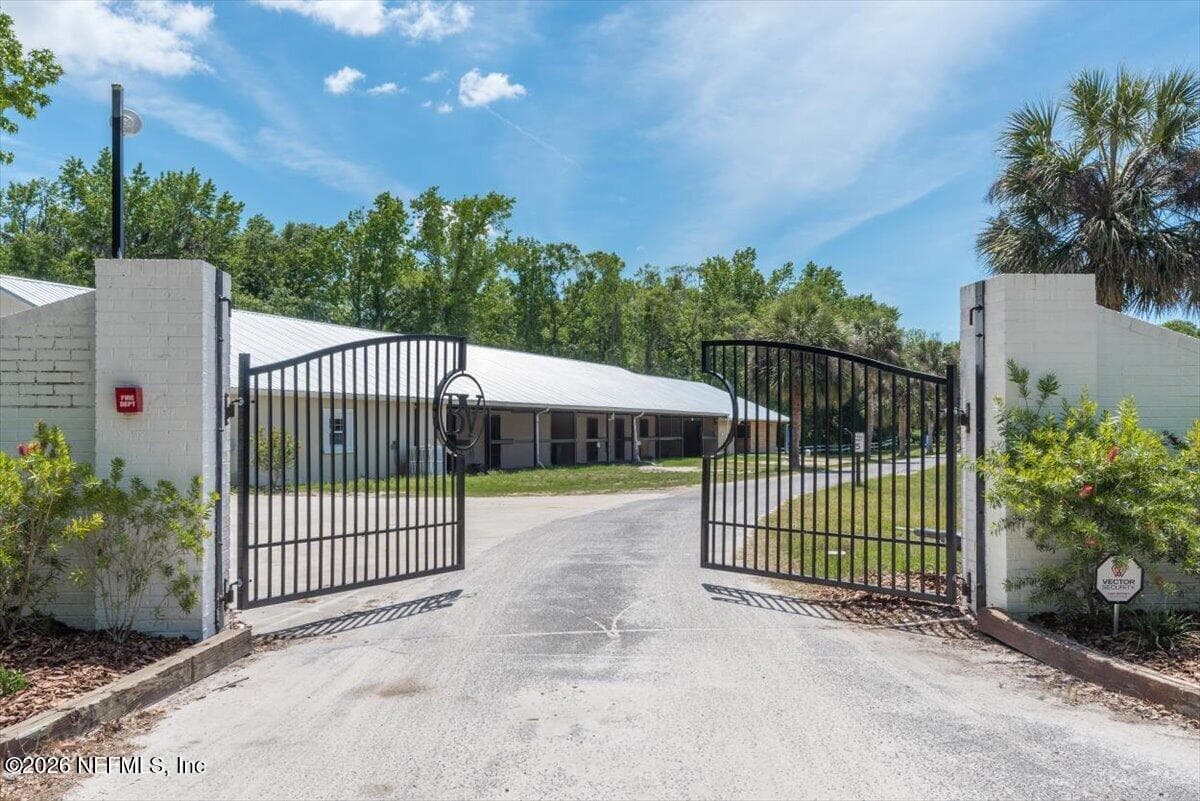 2005 BENNETT Road, St. Augustine, FL 32092 2