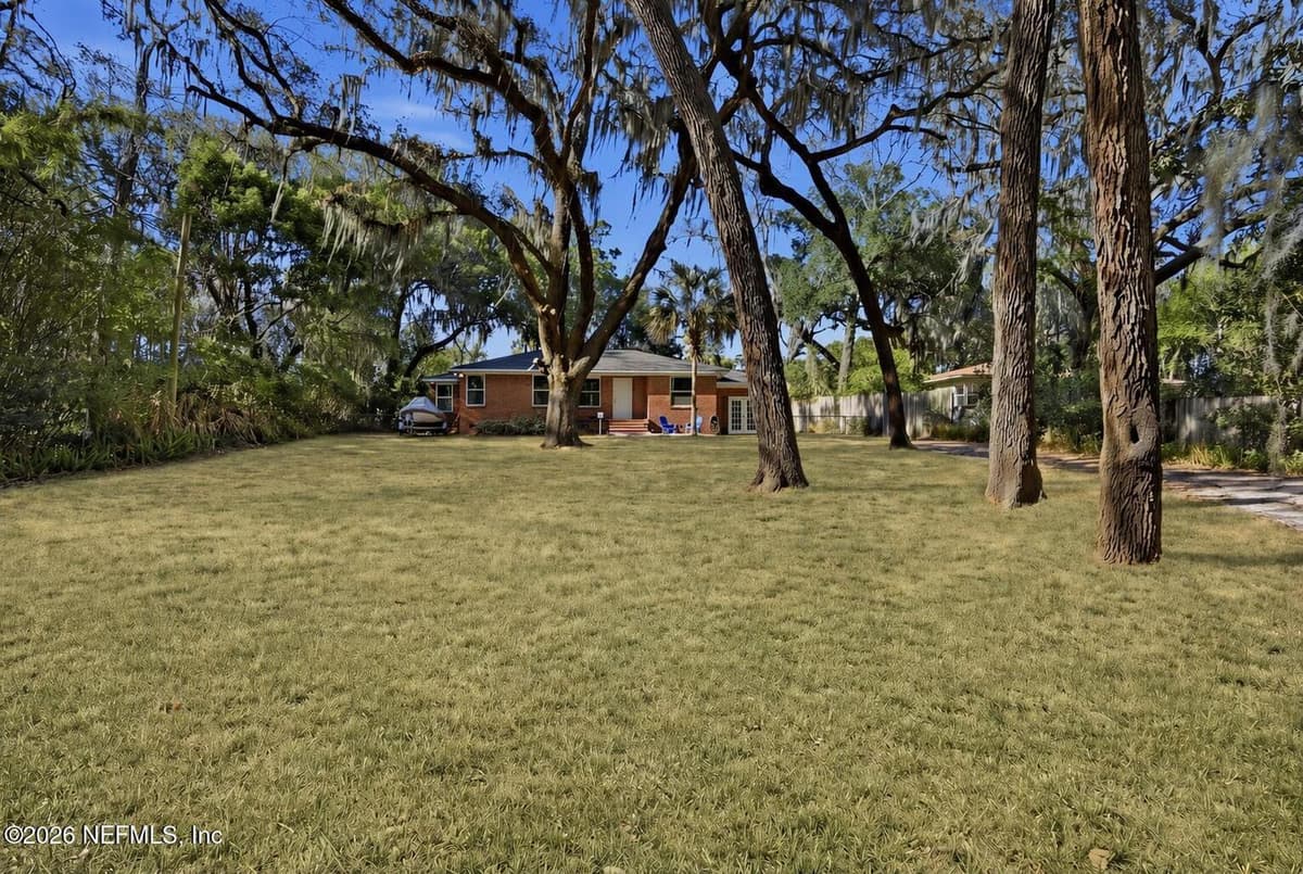10227 LAKEVIEW Road W, Jacksonville, FL 32225 3