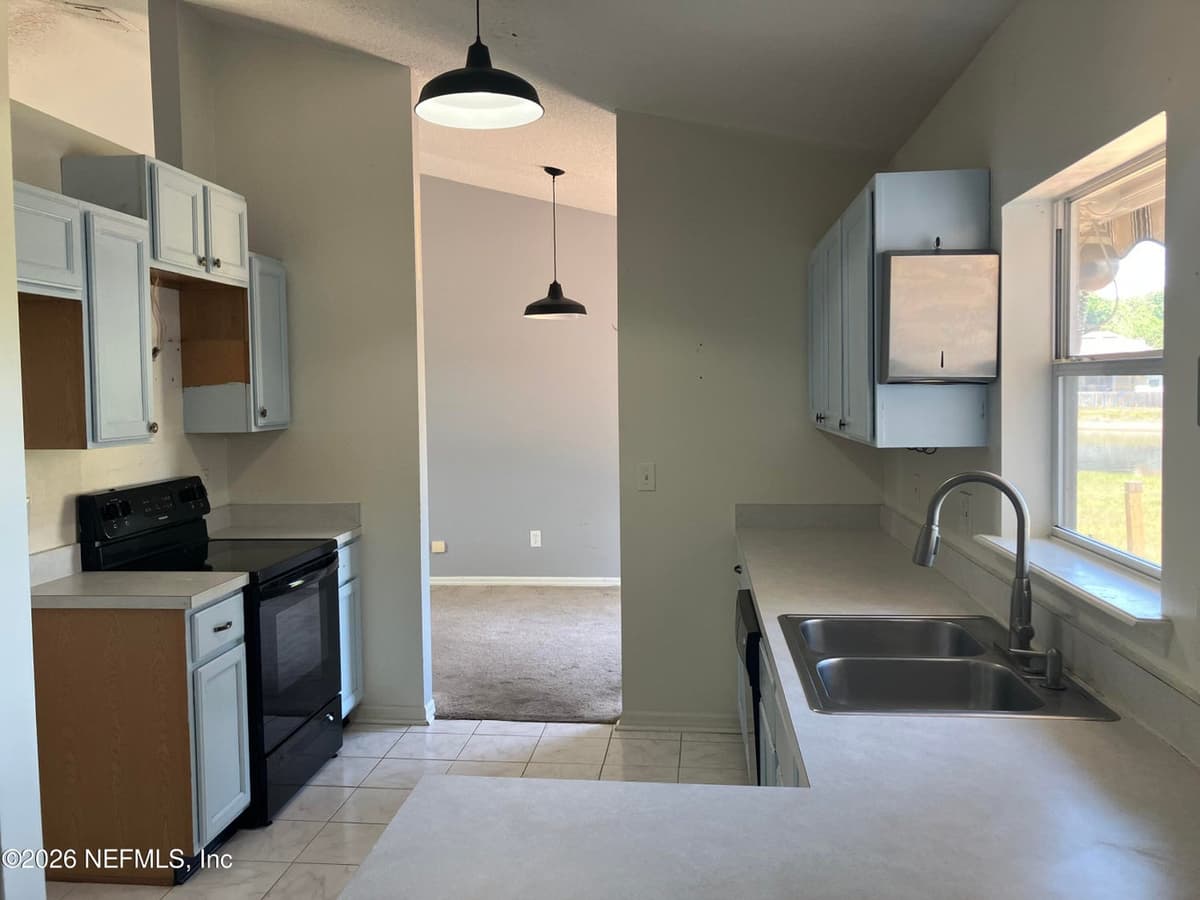 3103 FOX SQUIRREL Drive, Orange Park, FL 32073 2