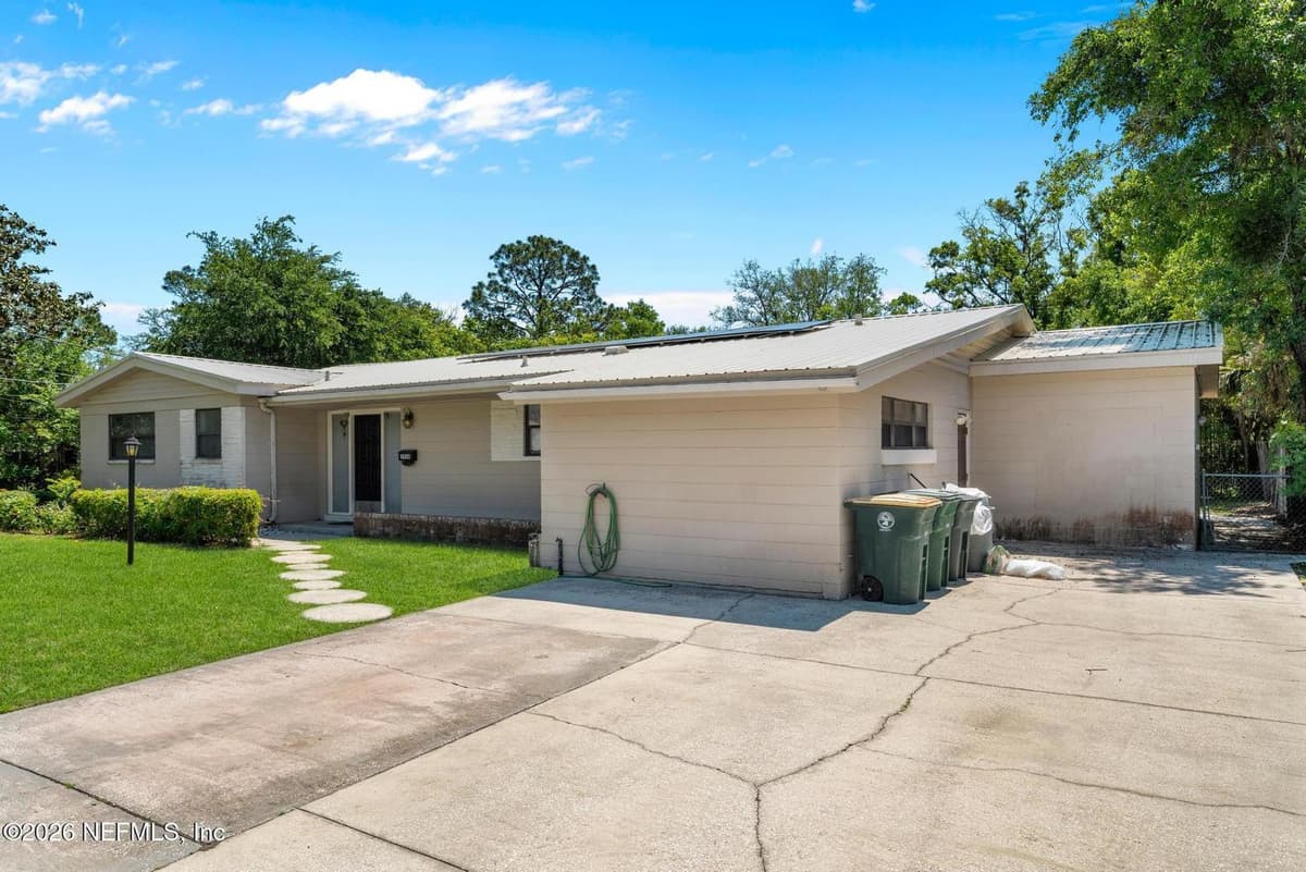 3938 SIERRA MADRE Drive S, Jacksonville, FL 32217 2