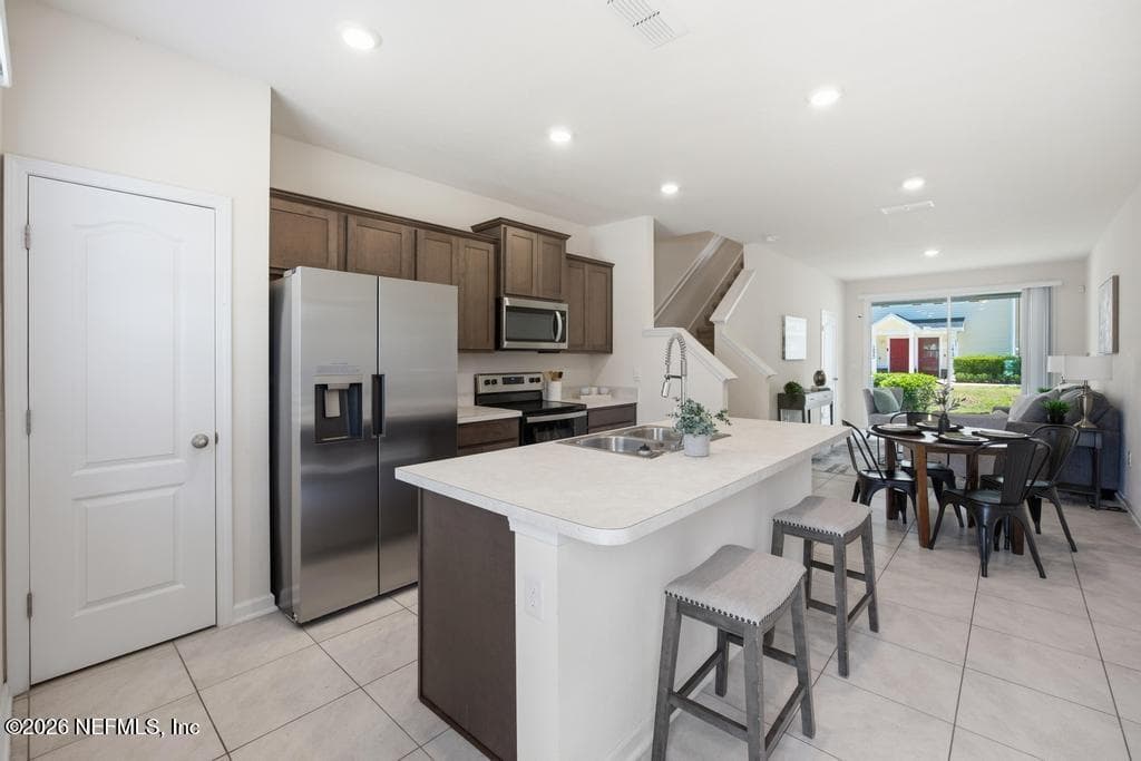 575 OAKLEAF PLANTATION Parkway 1502, Orange Park, FL 32065 3
