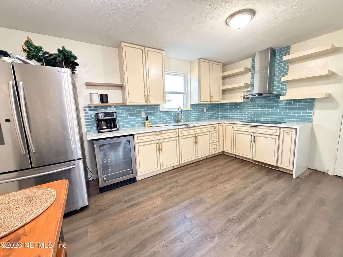 5013 CHIVALRY Drive, Jacksonville, FL 32208 2