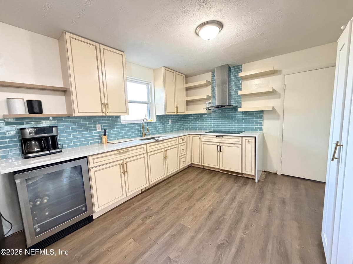 5013 CHIVALRY Drive, Jacksonville, FL 32208 3