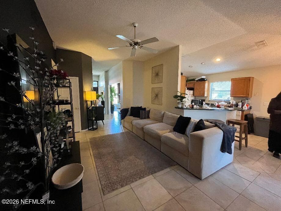 3391 SHAUNA OAKS Drive, Jacksonville, FL 32277 3