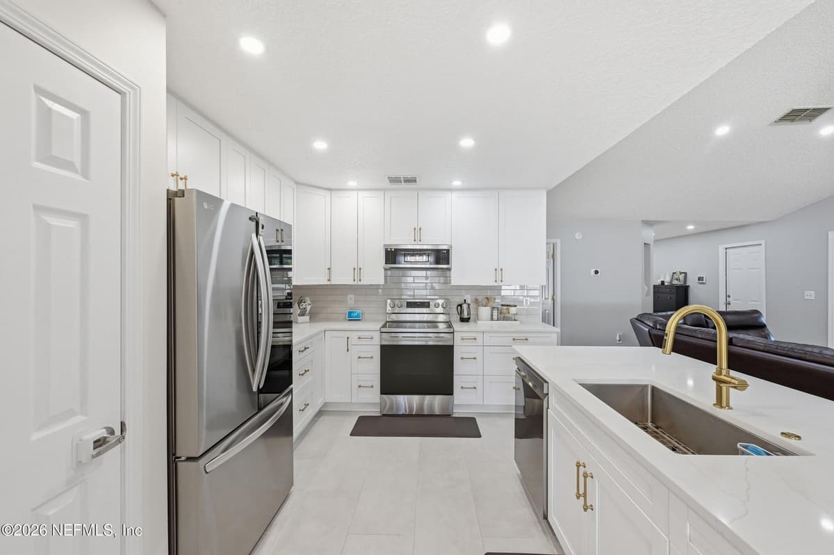 10251 TREVOR CREEK Drive W, Jacksonville, FL 32257 2