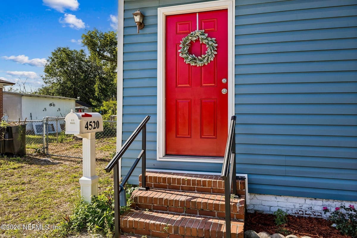 4520 BIRKENHEAD Road, Jacksonville, FL 32210 3