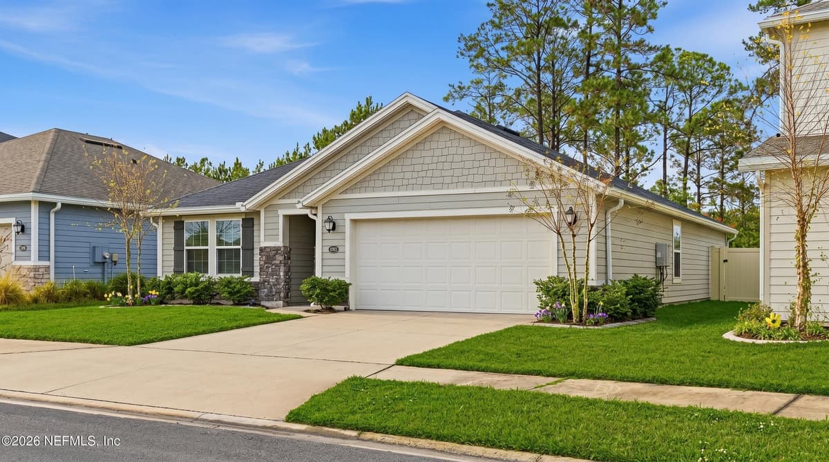 10925 STAPLETON Drive, Jacksonville, FL 32222 3