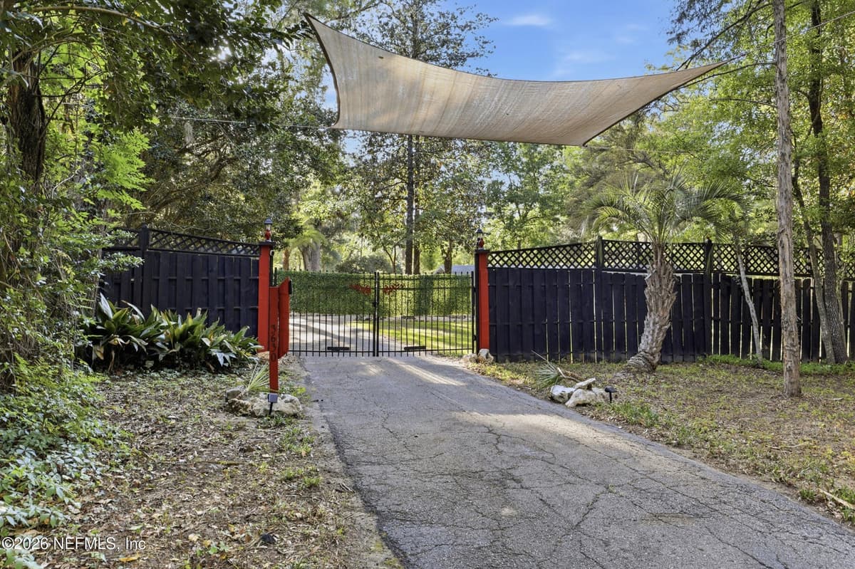 3630 NW 136TH Street, Gainesville, FL 32606 3