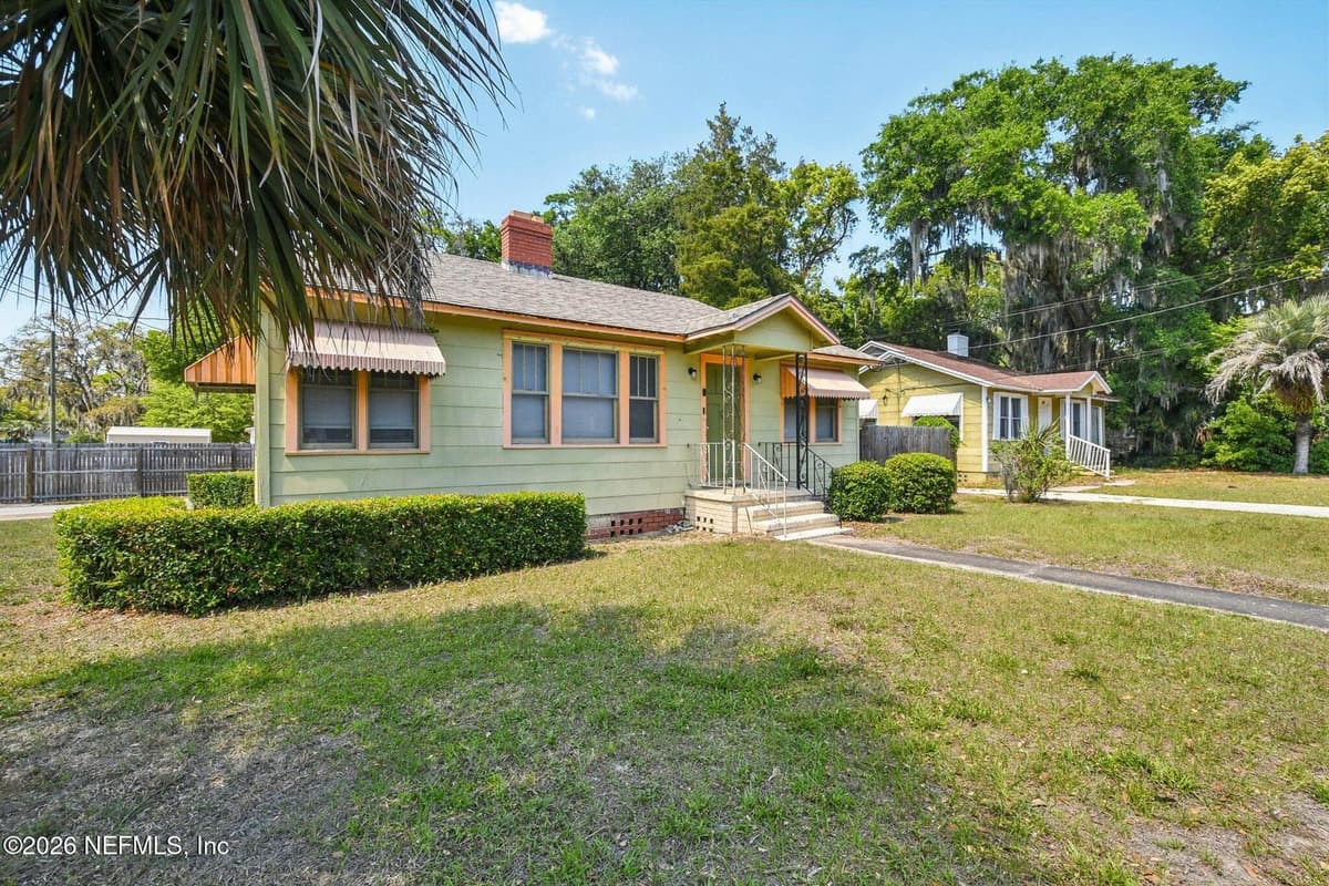 395 DURAY Court, Jacksonville, FL 32208 2