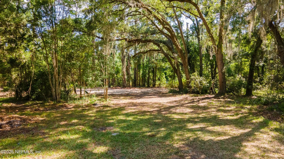 5067 EDGEWATER Court, Green Cove Springs, FL 32043 2