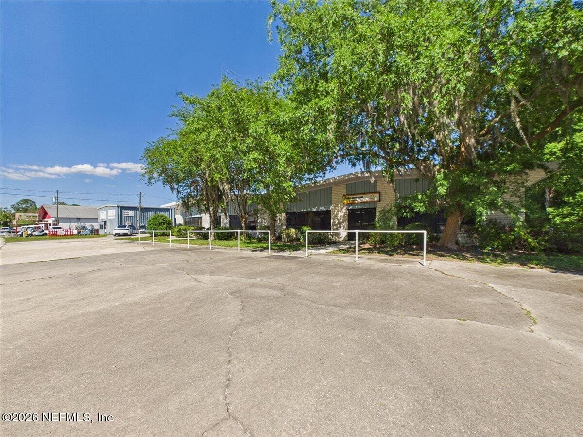 607 N PALM Avenue, Palatka, FL 32177 2